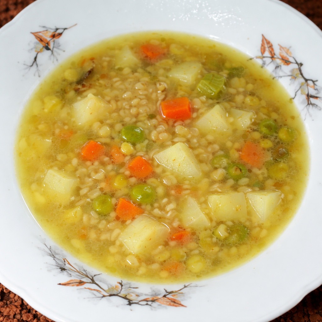 Vegetable Soup with Bird's Tongue Pasta