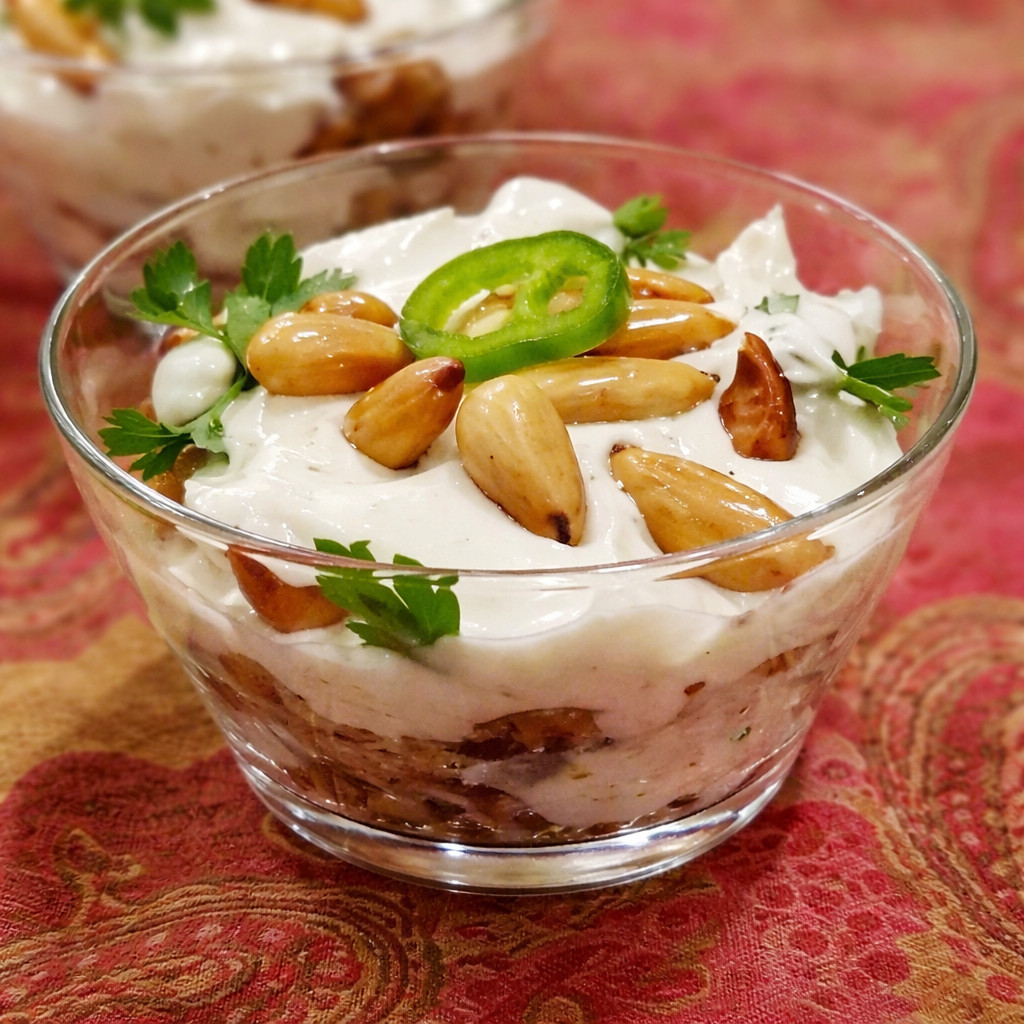 Chicken Fattah Cups with Mushrooms