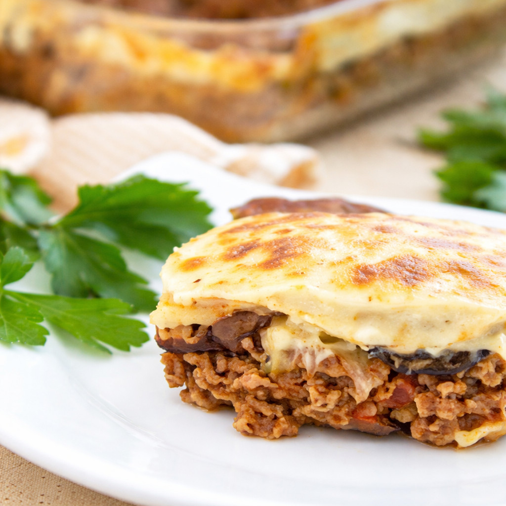 Layered Eggplant with Meat and Béchamel