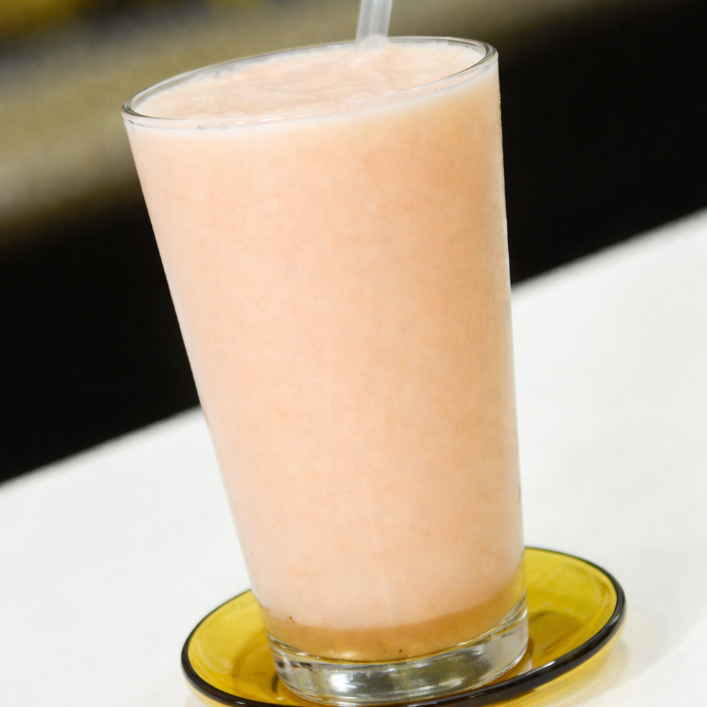 Smoothie de pastèque rouge et jaune - léger