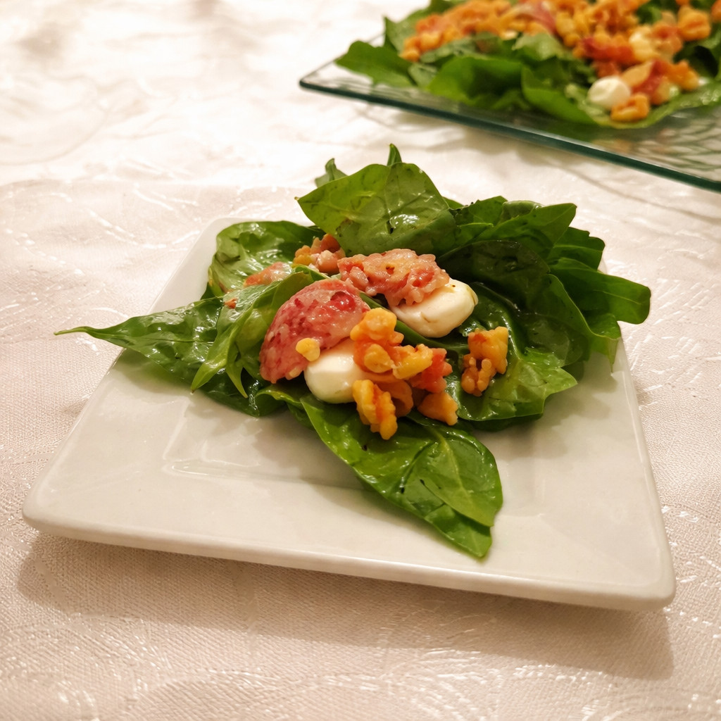 Spinach Salad with Tuna