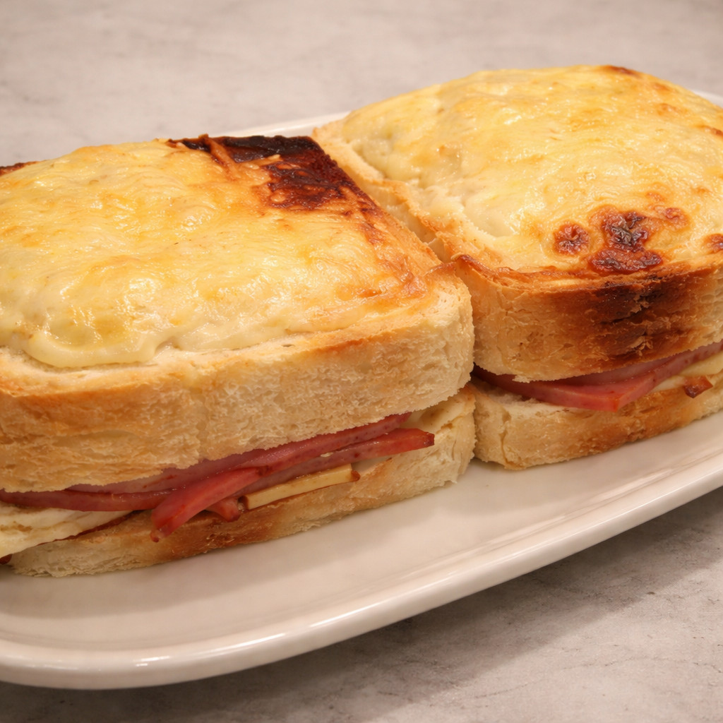 Mortadella and Cheddar Sandwich